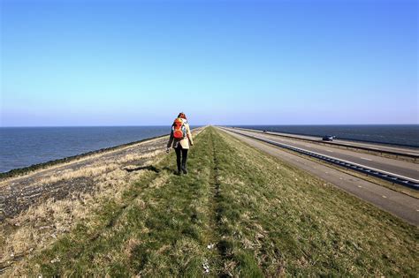 lopen over de afsluitdijk